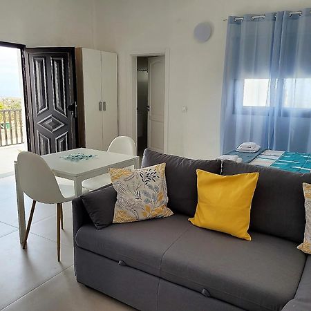 טינאחו Apartamentos Falcon מראה חיצוני תמונה