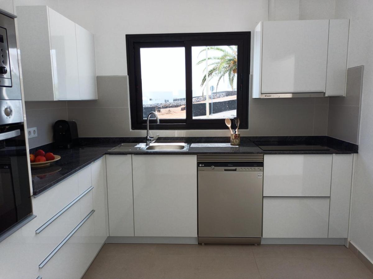 טינאחו Apartamentos Falcon מראה חיצוני תמונה