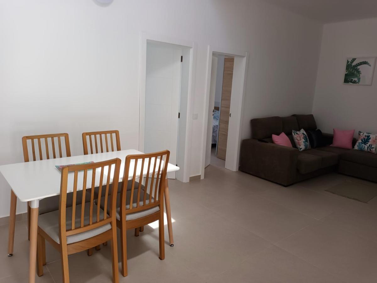 טינאחו Apartamentos Falcon מראה חיצוני תמונה
