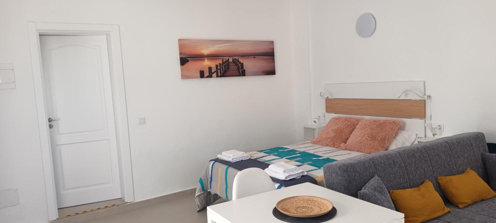 טינאחו Apartamentos Falcon מראה חיצוני תמונה