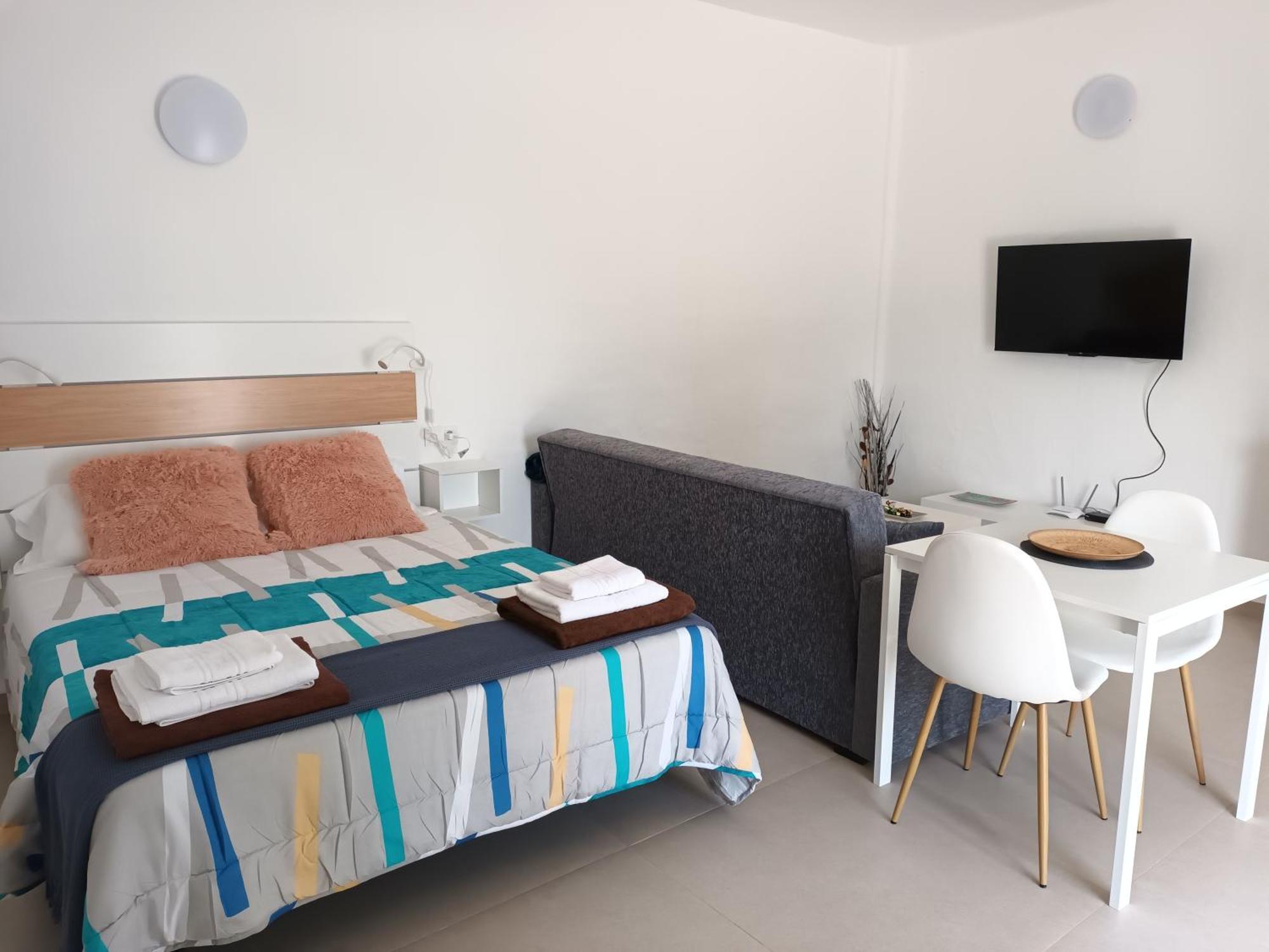 טינאחו Apartamentos Falcon מראה חיצוני תמונה