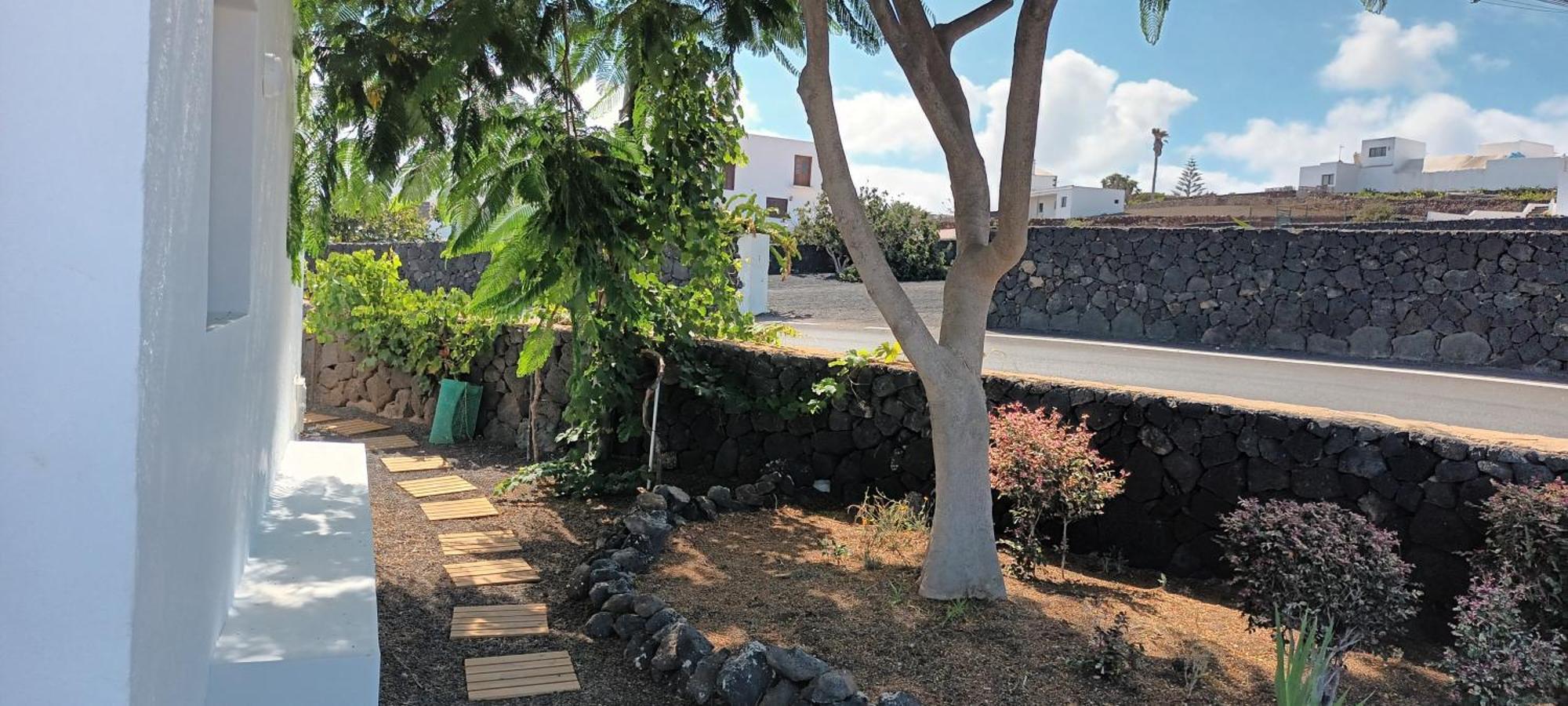 טינאחו Apartamentos Falcon מראה חיצוני תמונה